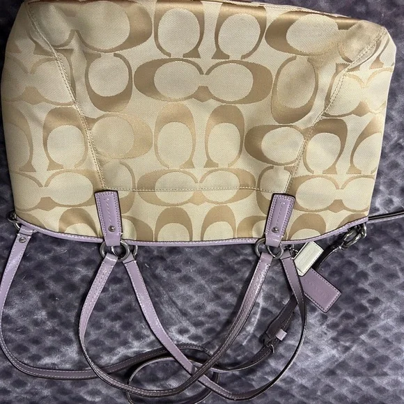 Coach Beige and Lavender Shoulder Bag - Picture 2 of 3